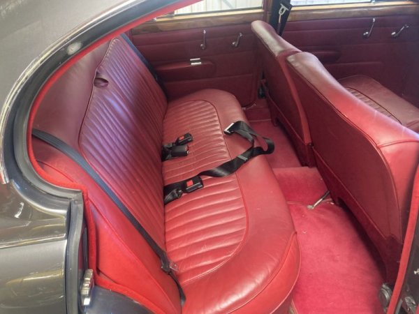 画像8: 1967 ダイムラー MK2 V8 Daimler