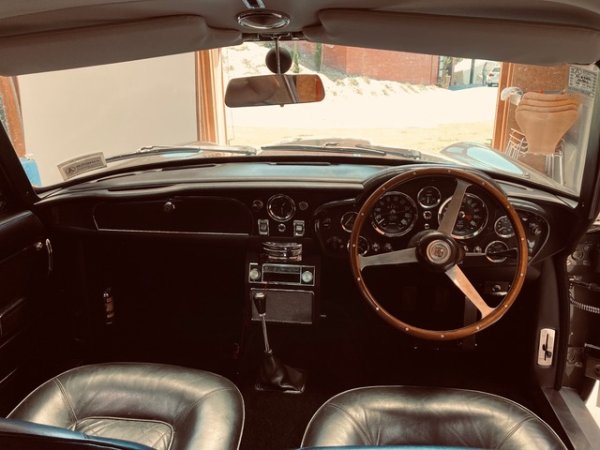 画像16: 1967 アストンマーティン DB6 Vantage