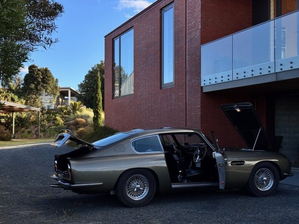 画像46: 1967 アストンマーティン DB6 Vantage