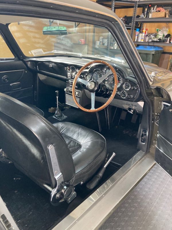 1967 アストンマーティン Db6 Vantage プロジェクトカー